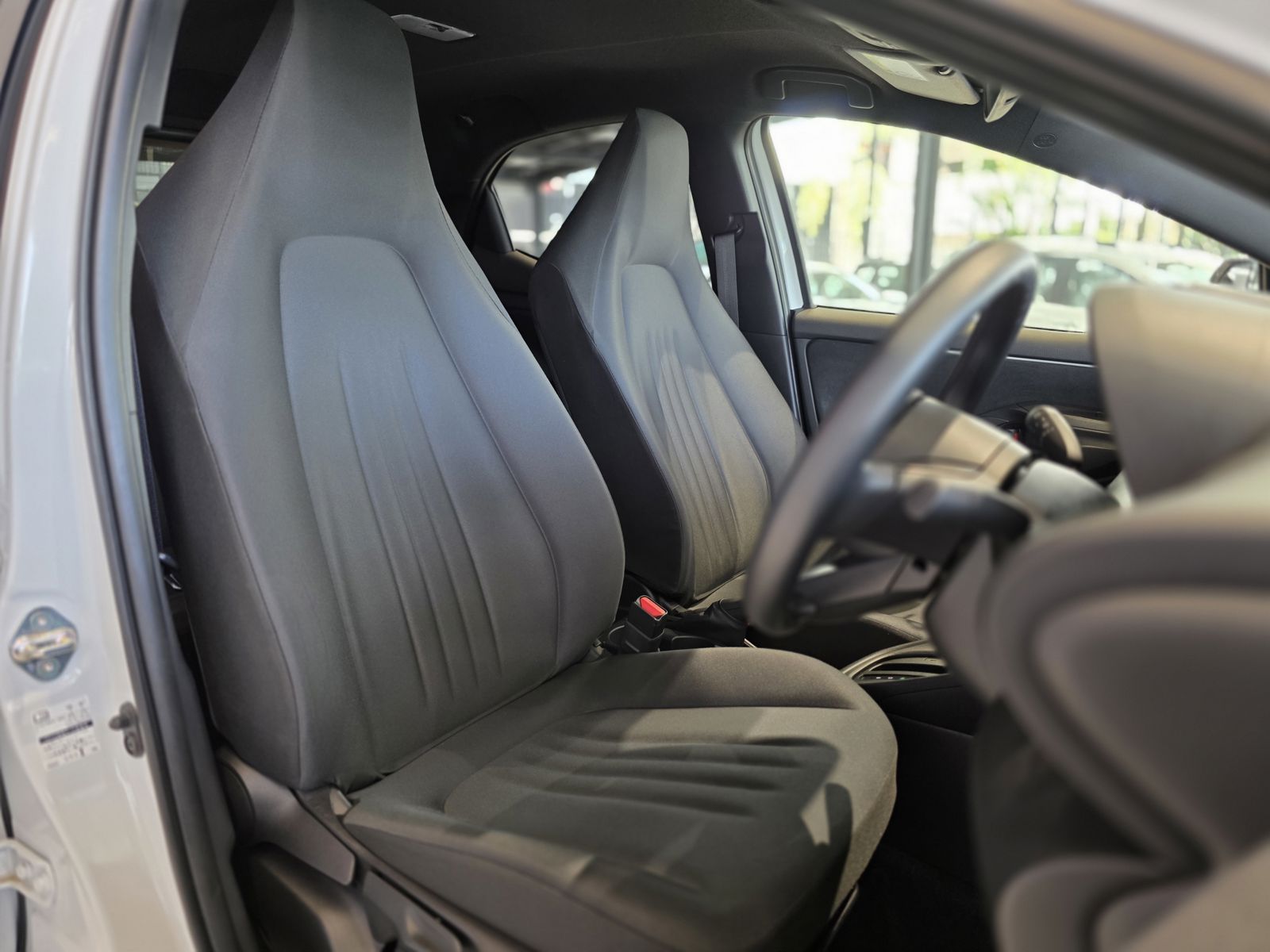 2024 Toyota Yaris X — photo 5